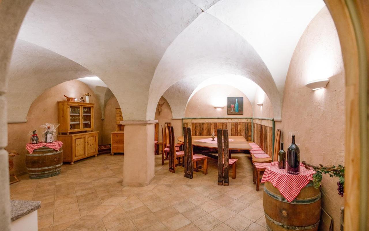 דירות אפיאנו סולה סטרדה דל וינו Strahlerhof מראה חיצוני תמונה